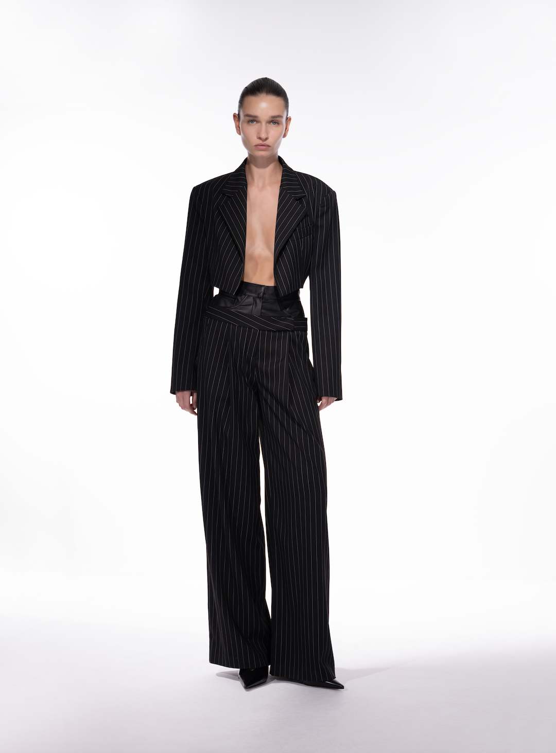 ARIANA BLAZER IN PINSTRIPE
